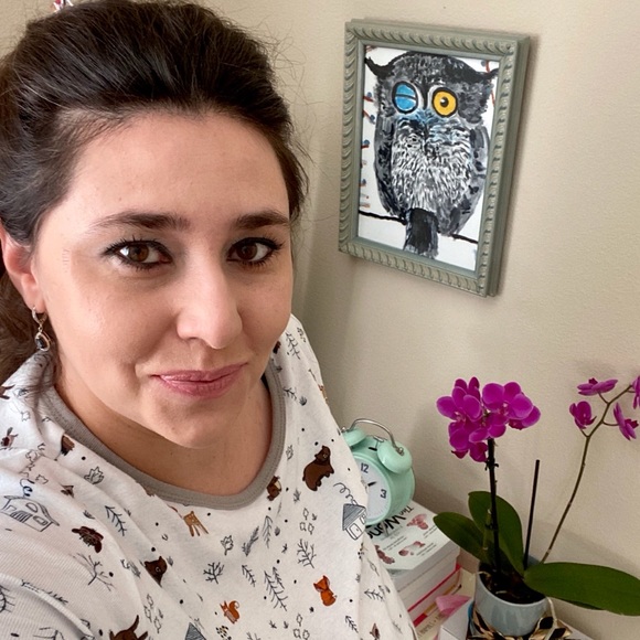 Meet your Posher, Valerie - Picture 2 of 2